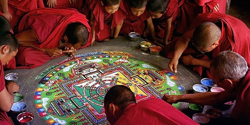 Mandala: Resmin ve Meditasyonun Çocuğu